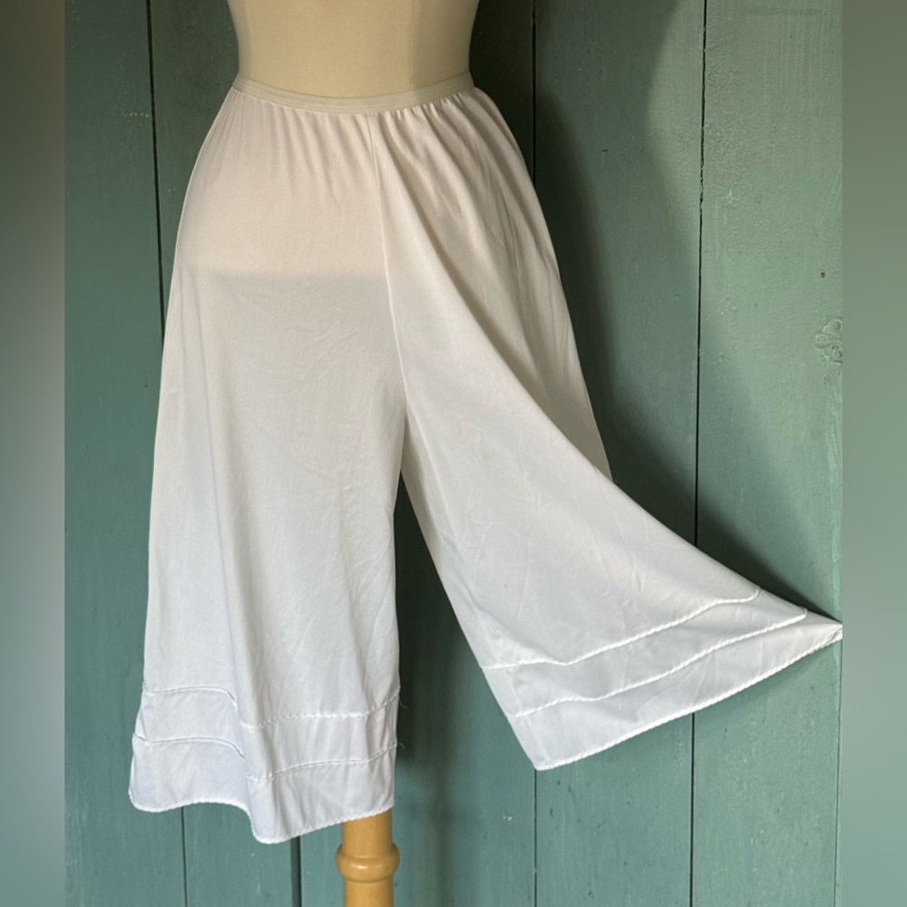Vintage 70s Wonder Maid Ivory Nylon Bloomers Knickers Petipants Pantaloons SML